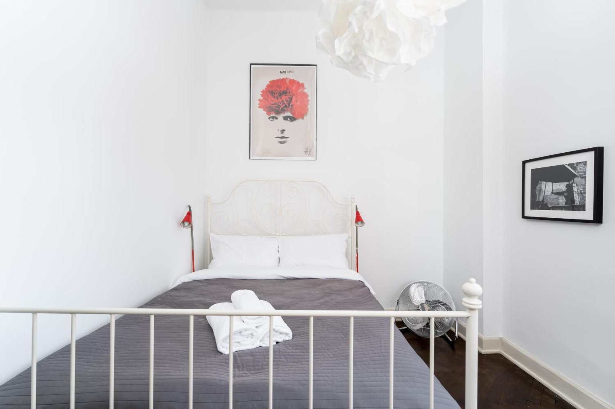 Old Town Spacious Apartment Краков Экстерьер фото